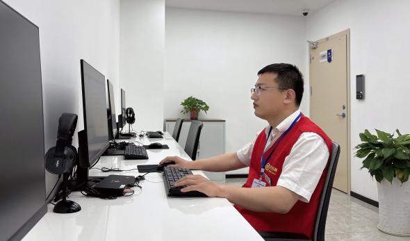 用专业筑牢采购质量防线——记2025年一季度“质量之星”苗正宇
